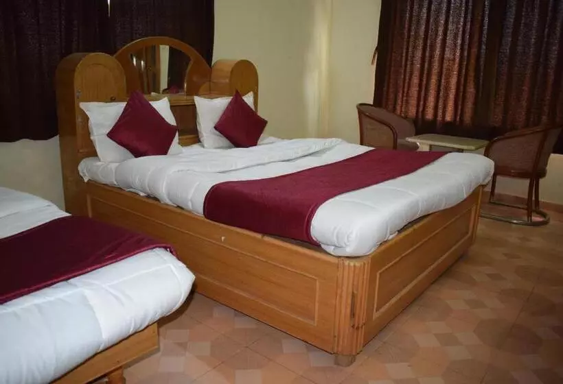 Hotel Manas Homestay By Sky Stays