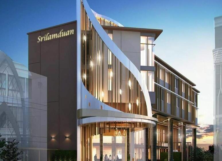 호텔 Srilamduan