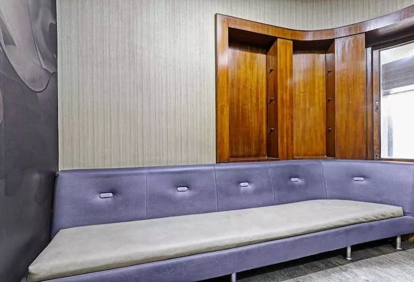Hotel Treebo Apollo