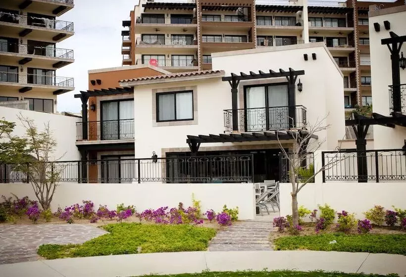 リゾートホテル Quivira Los Cabos Condos & Homes Vacation Rentals