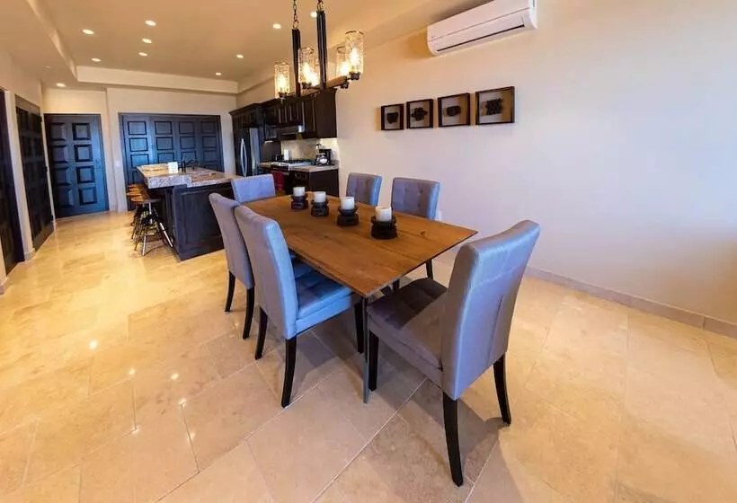 リゾートホテル Quivira Los Cabos Condos & Homes Vacation Rentals