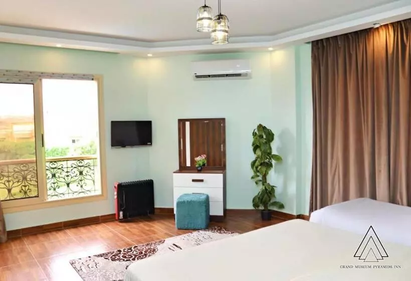 تختخواب و صبحانه Luca Pyramids Inn