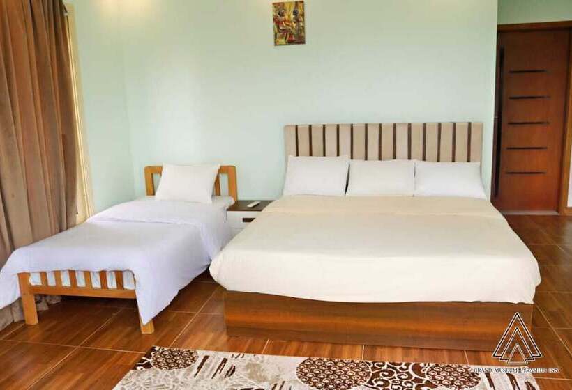 تختخواب و صبحانه Luca Pyramids Inn