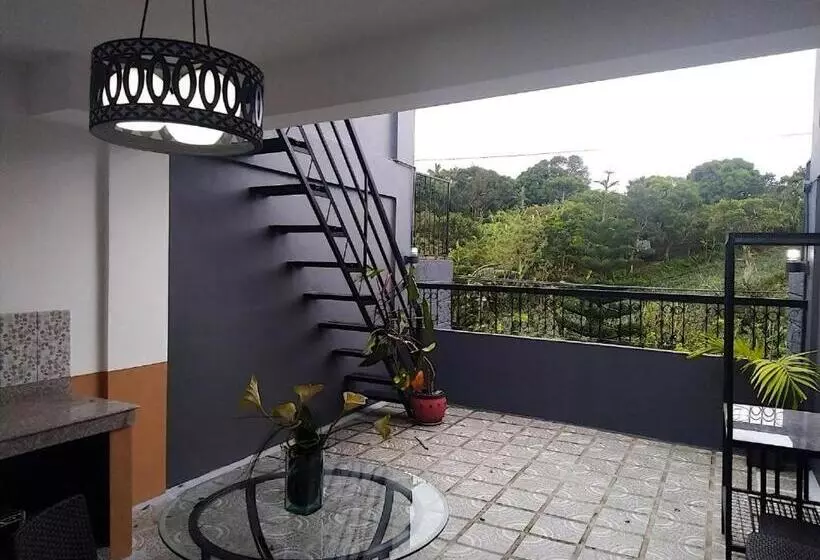 ホテル Jil S Apartelle