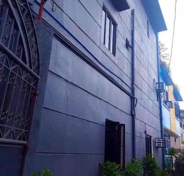 ホテル Jil S Apartelle