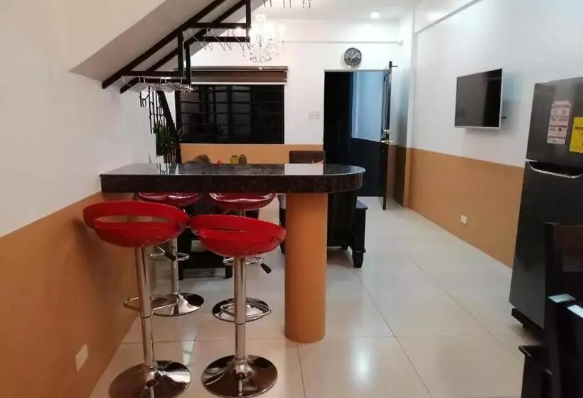 ホテル Jil S Apartelle