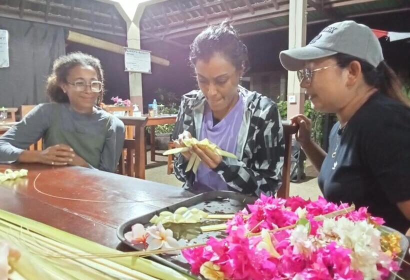 膳宿费 Red Roses Guest House By Balitrees