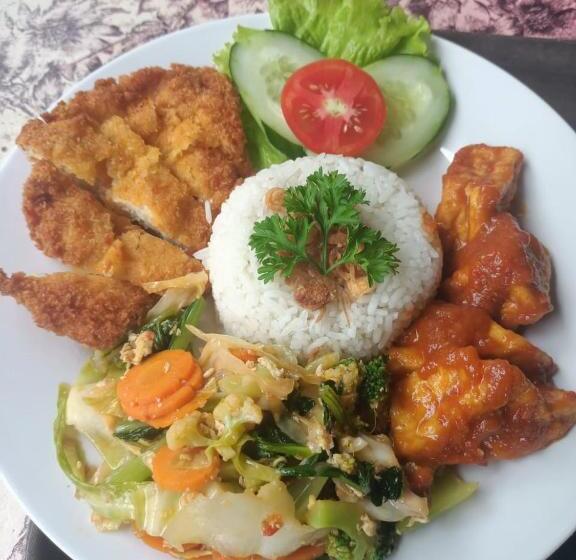 膳宿费 Red Roses Guest House By Balitrees