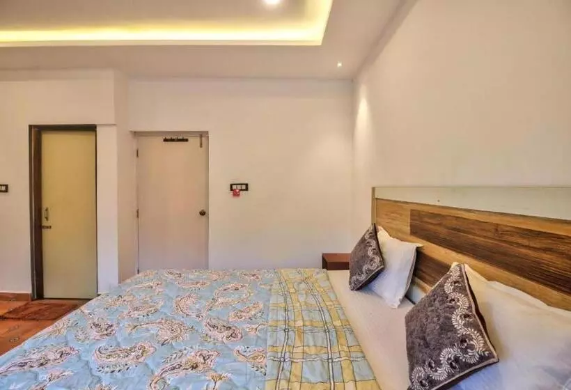 Shivam Classy Calangute Hotel & Resort   1 Km From Beach
