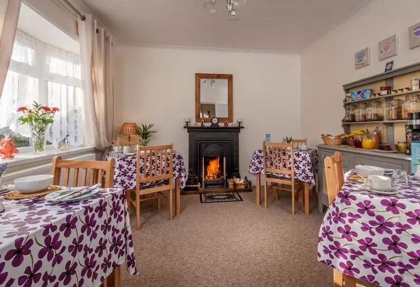 Aamiaismajoitus (B&B) Wimborne Lodge