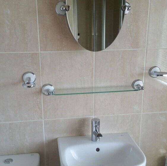 مبيت وإفطار Wimborne Lodge