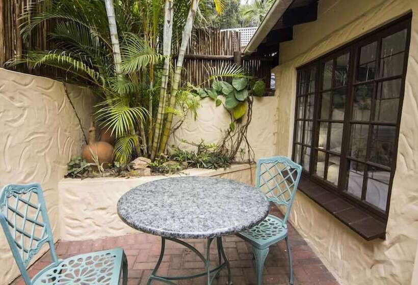 تختخواب و صبحانه Zeranka Lodge Umhlanga