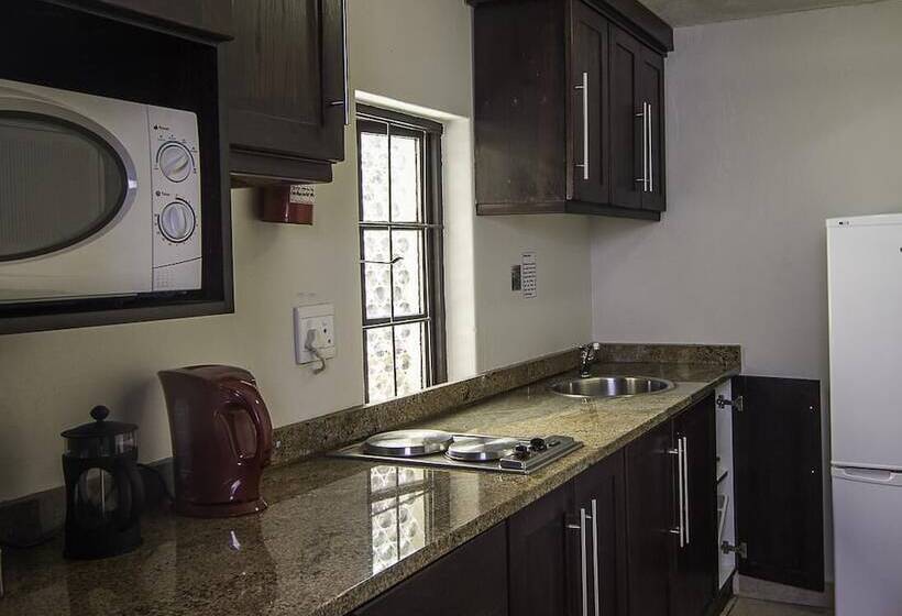 تختخواب و صبحانه Zeranka Lodge Umhlanga