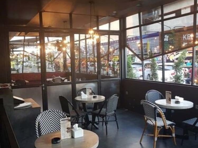 בית מלון כפרי All Nite & Day Palembang   Veteran