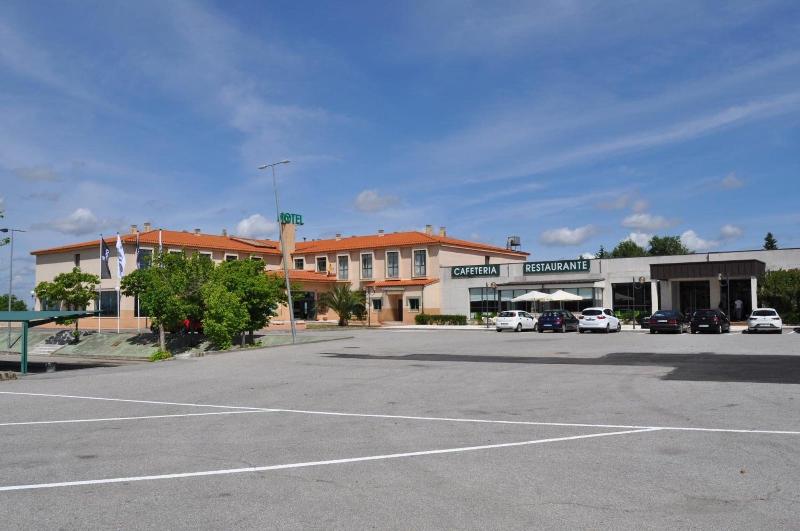 فندق Alonso De Monroy