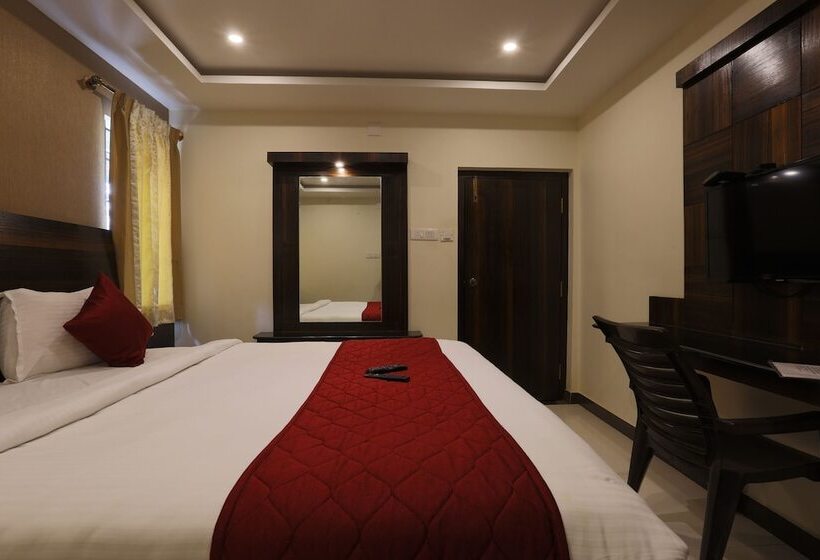 Отель Kemp S Cave