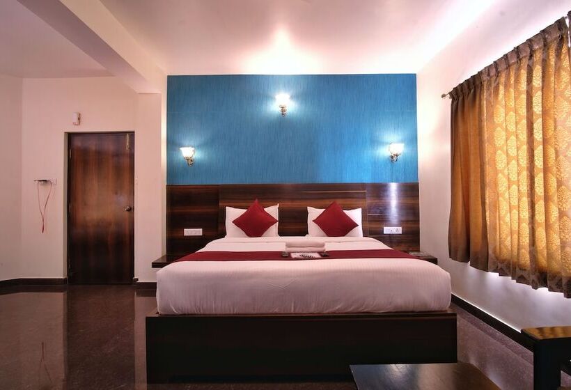 Отель Kemp S Cave