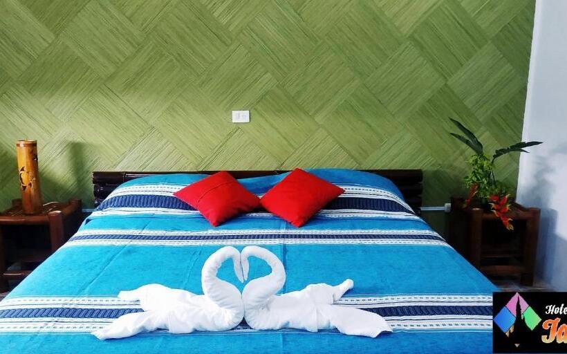 هتل Posada Jarritos