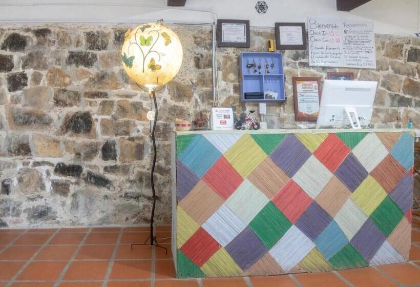 هتل Posada Jarritos