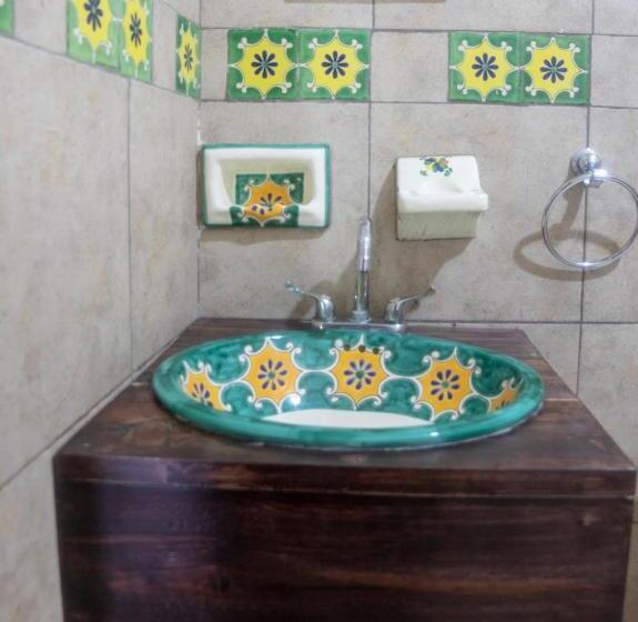 هتل Posada Jarritos