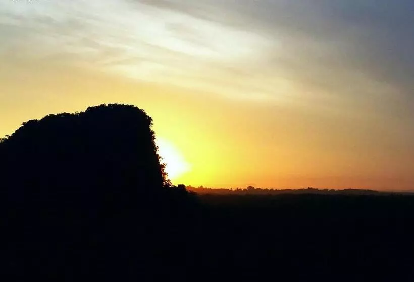هتل Sunrise Inn