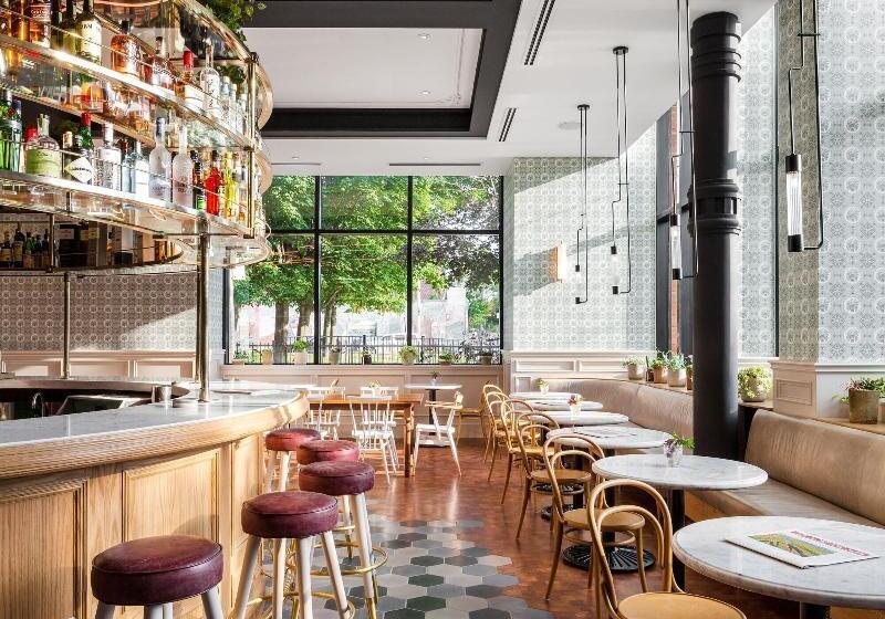 هتل The Broadview