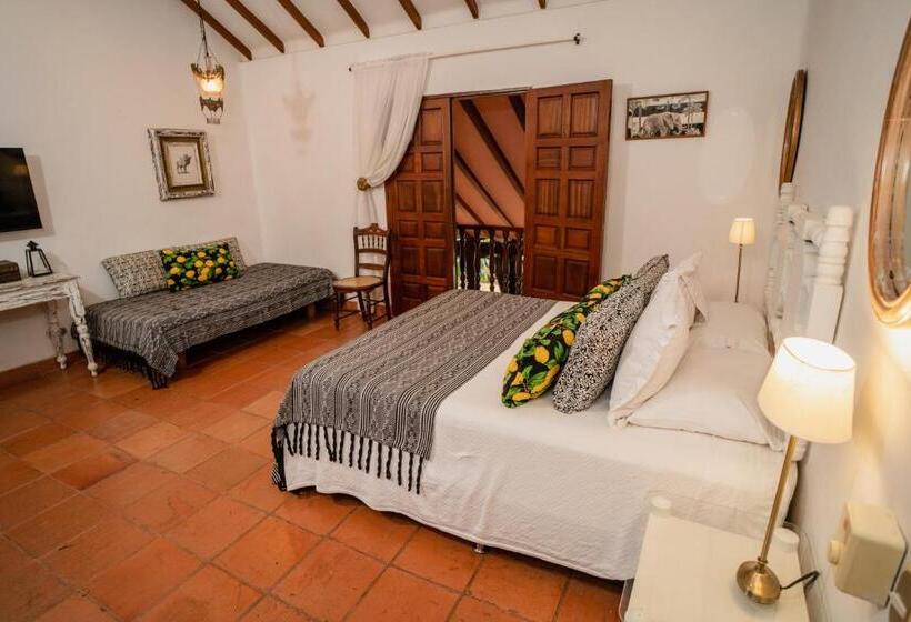 هتل Boutique Al Alma