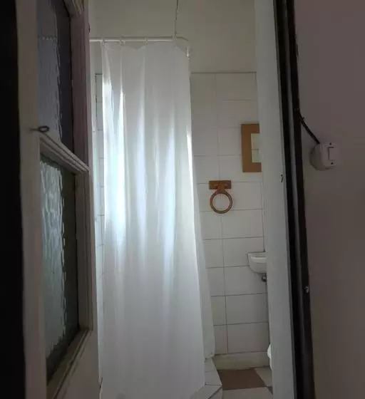 ユースホステル Hostal Los Castaños