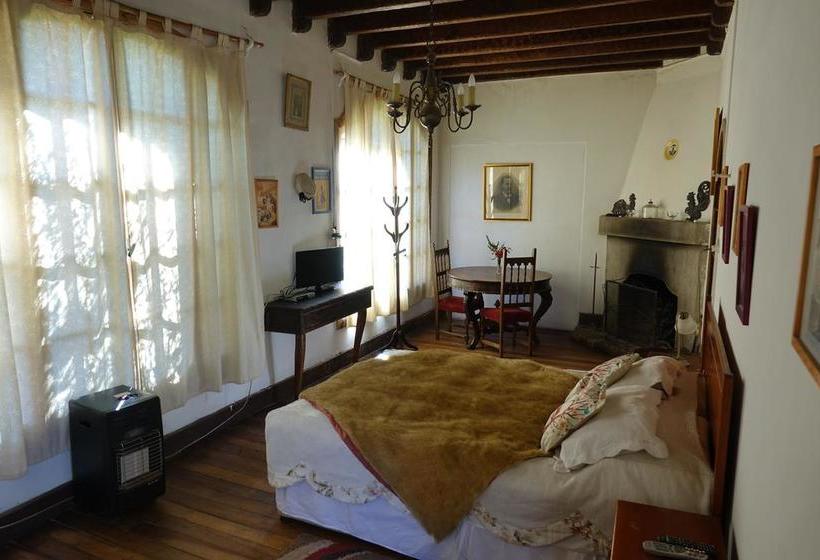 ユースホステル Hostal Los Castaños