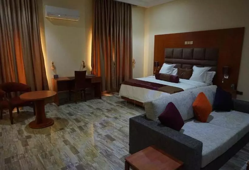 هتل Aenon Suites Oshogbo