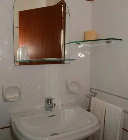 ホテル Albergo Ristorante Turismo