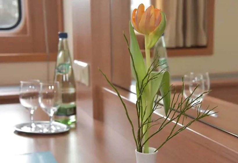 فندق Kabinenschiff Junker Jörg