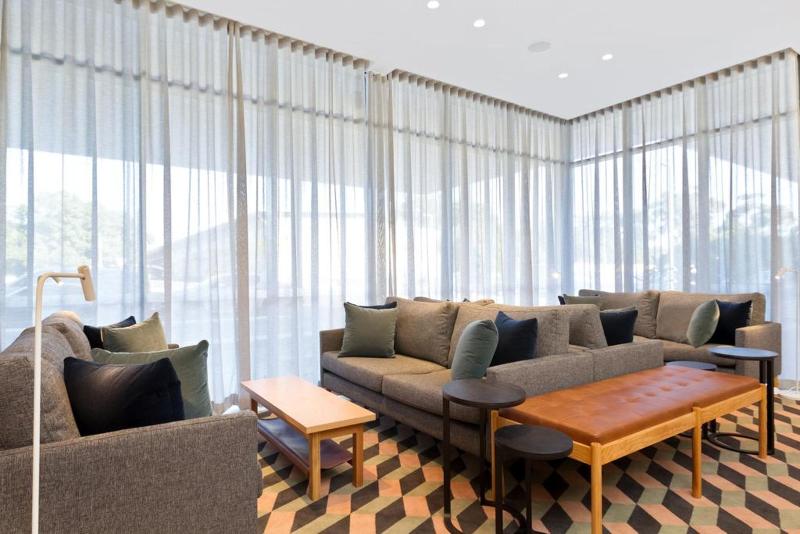 Mantra Hotel At Sydney Airport