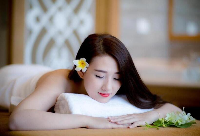 ホテル Muong Thanh Luxury Da Nang