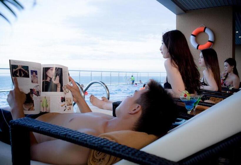 ホテル Muong Thanh Luxury Da Nang
