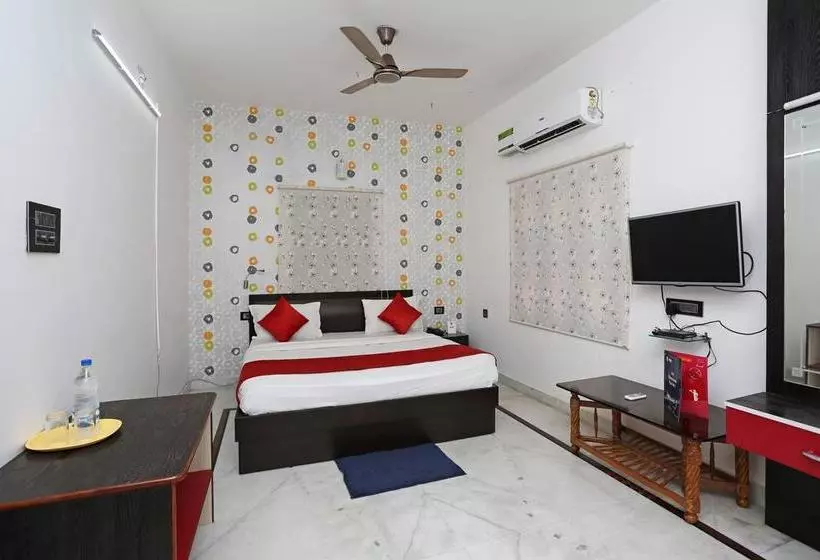 ホテル Oyo Rooms Kiit Big Bazaar