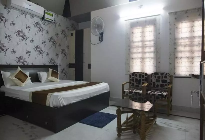 ホテル Oyo Rooms Kiit Big Bazaar