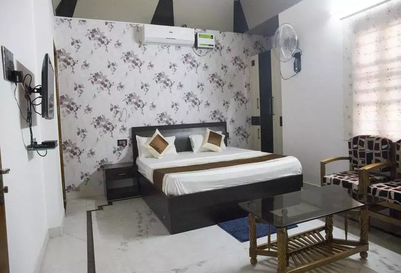 ホテル Oyo Rooms Kiit Big Bazaar