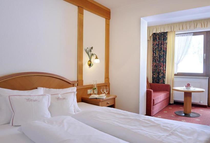 ホテル Vierjahreszeiten