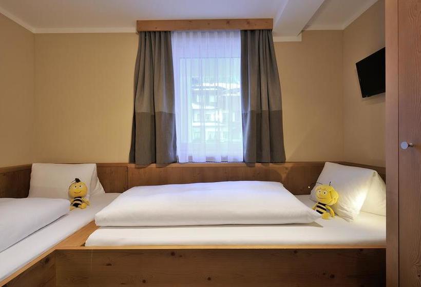 ホテル Vierjahreszeiten