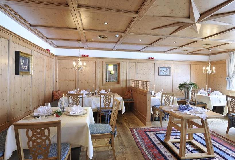 ホテル Vierjahreszeiten