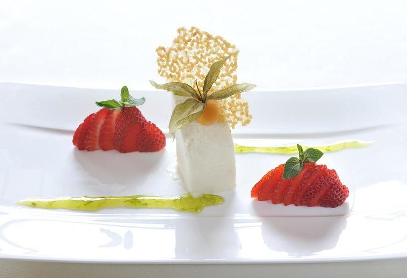 ホテル Vierjahreszeiten