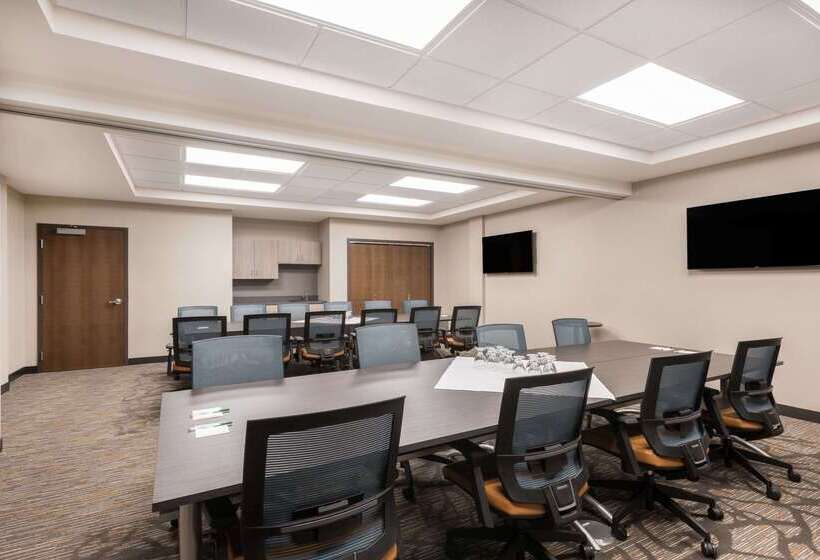 هتل Wingate By Wyndham Dieppe Moncton