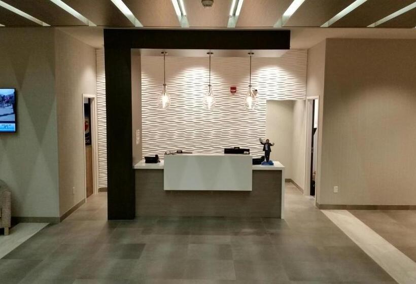 هتل Wingate By Wyndham Dieppe Moncton