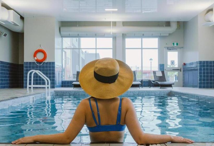 هتل Wingate By Wyndham Dieppe Moncton