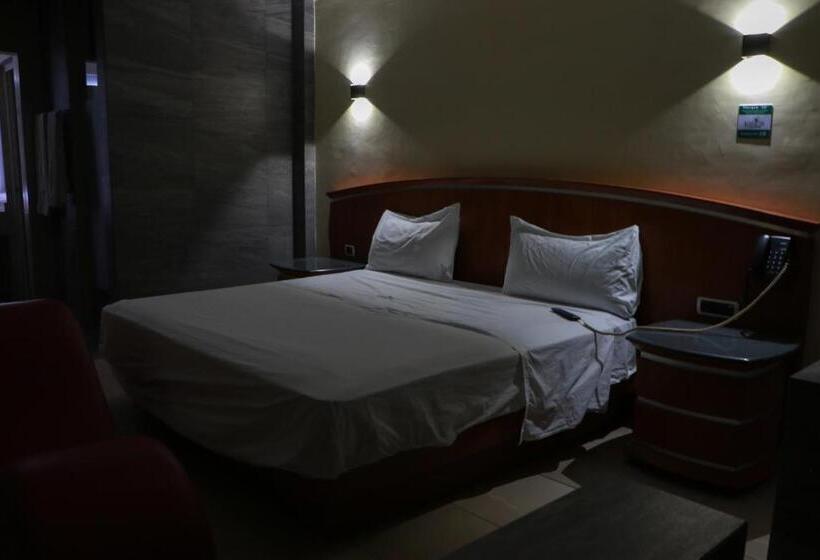 فندق على الطريق Autohotel Ilussion