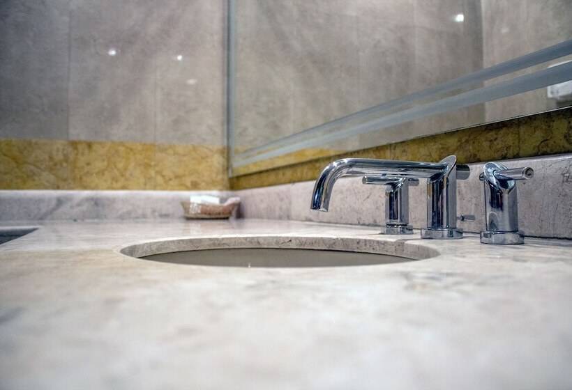 فندق على الطريق Autohotel Ilussion