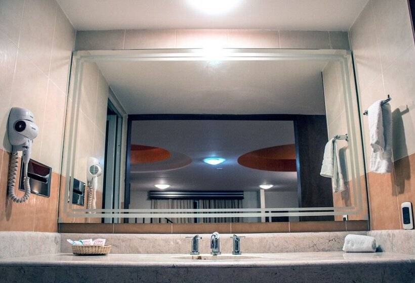 فندق على الطريق Autohotel Ilussion