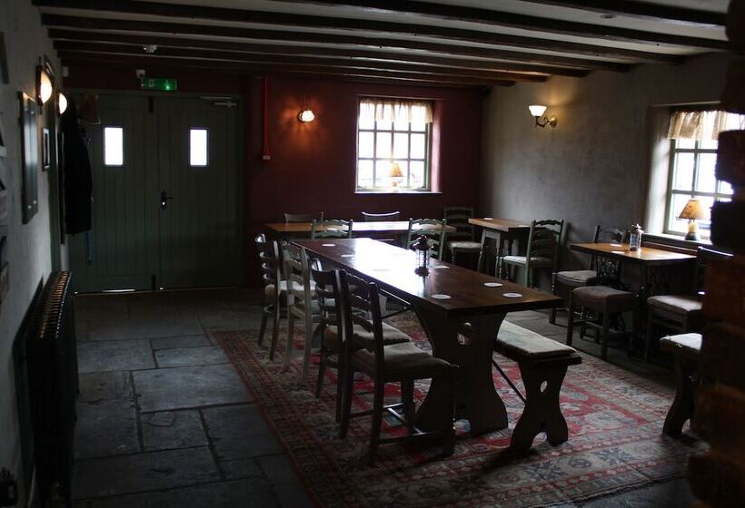 汽车旅馆  Charnock Farm