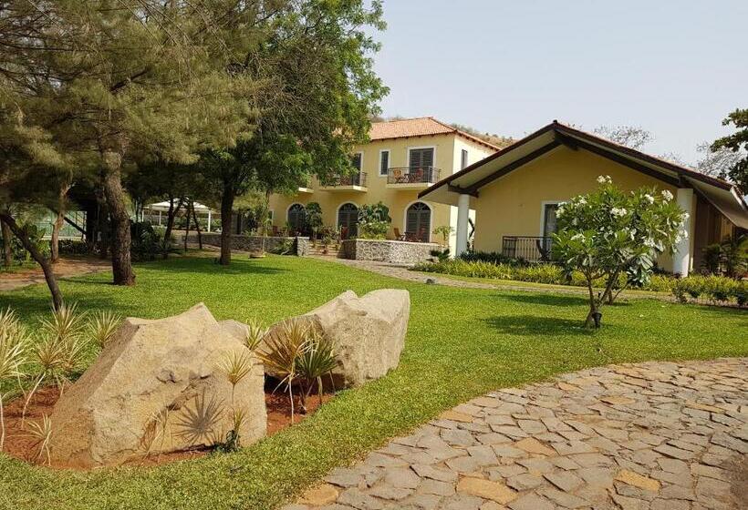 Курорт The Source At Sula